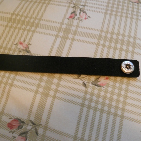 Suede, Bling Choker - Picture 6 of 6